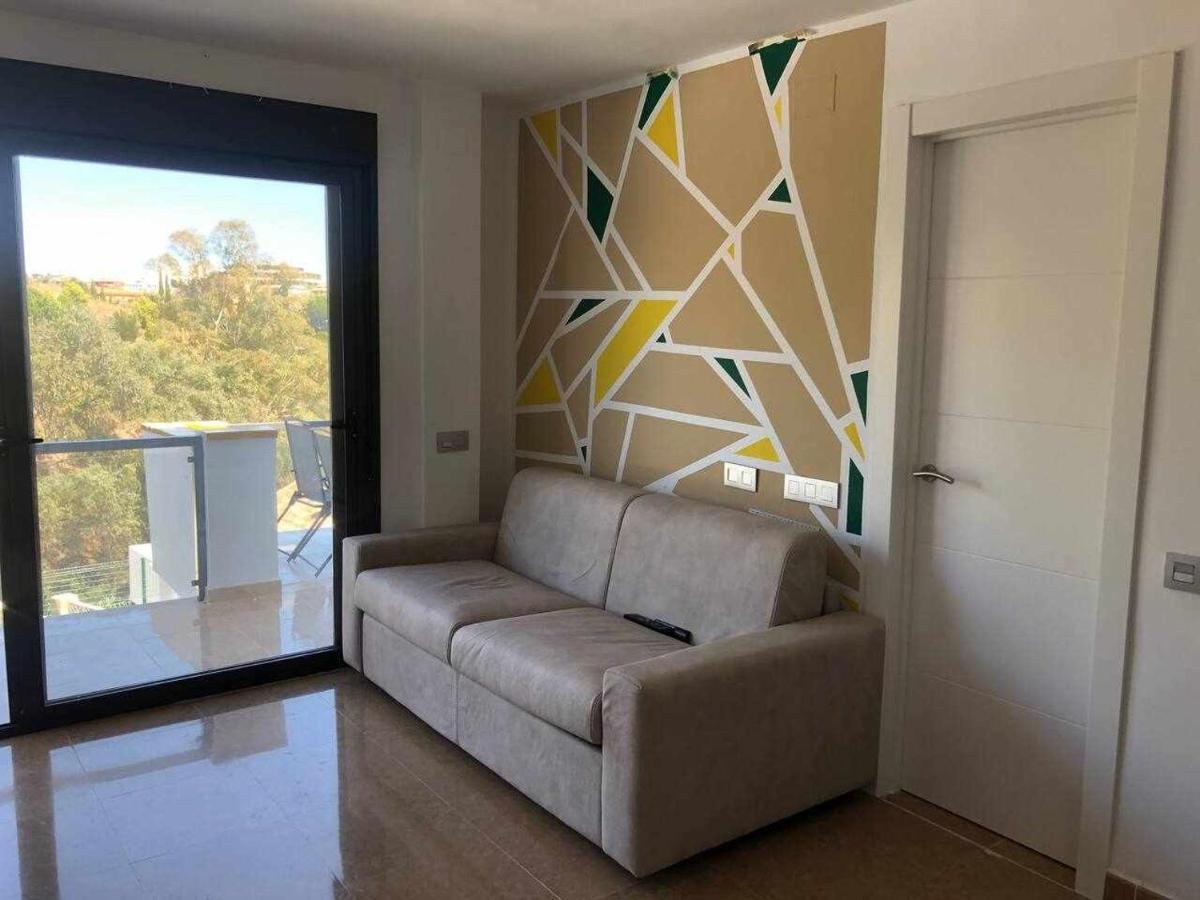 VillaEscondidaApartamento en chalet con vista abierta al mar Málaga Esterno foto