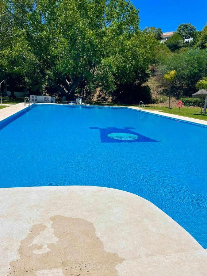 VillaEscondidaApartamento en chalet con vista abierta al mar Málaga Esterno foto